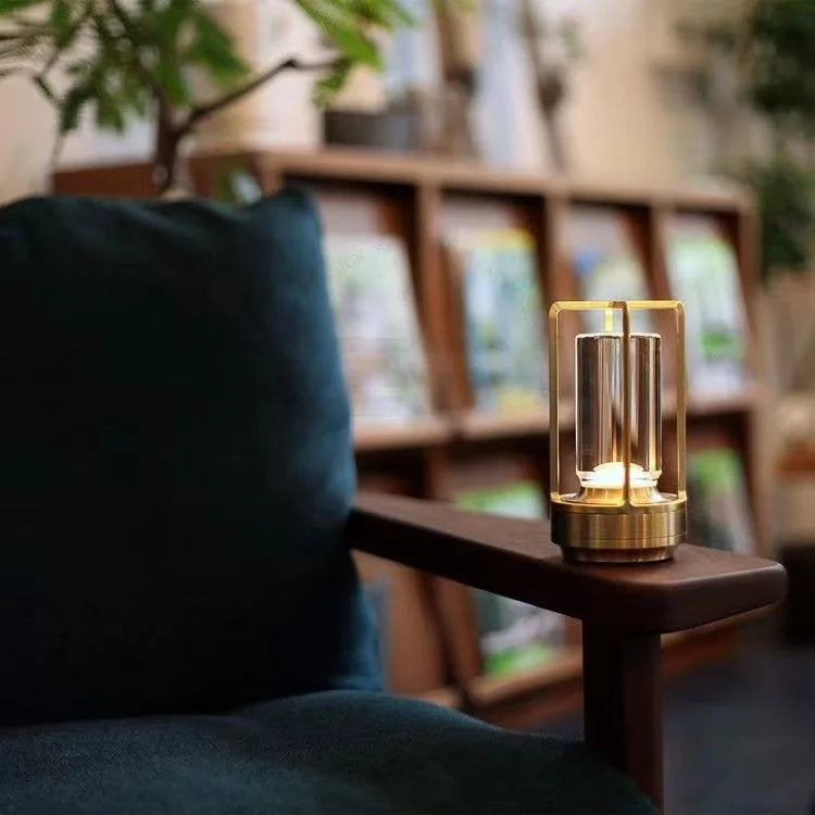 Luminária de mesa Recarregável e Portátil LED com Toque – Ideal para Quarto e Sala de Estar
