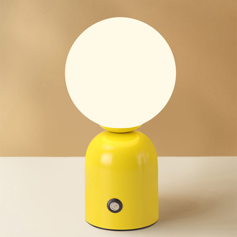 Luminária de mesa Redonda em Acrílico LED Estilo Escandinavo com Conexão USB para Quarto