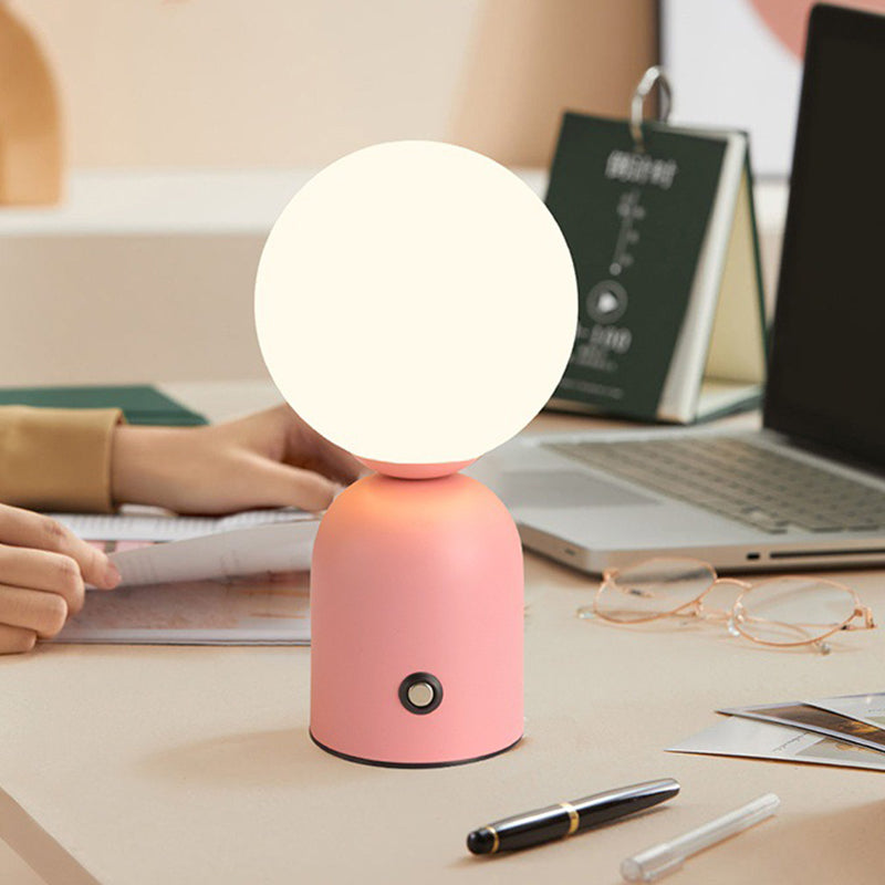 Luminária de mesa Redonda em Acrílico LED Estilo Escandinavo com Conexão USB para Quarto