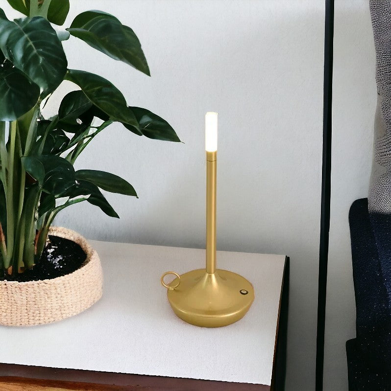 Luminária de mesa Táctil em Forma de Vela Recarregável - Perfeita para Camping, Escritórios, Cafés, Restaurantes e Muito Mais - Luz LED Duradoura com 3 Intensidades de Iluminação Ouro