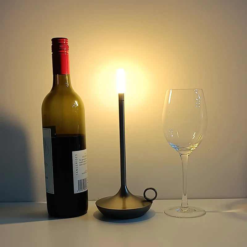 Luminária de mesa Táctil em Forma de Vela Recarregável - Perfeita para Camping, Escritórios, Cafés, Restaurantes e Muito Mais - Luz LED Duradoura com 3 Intensidades de Iluminação
