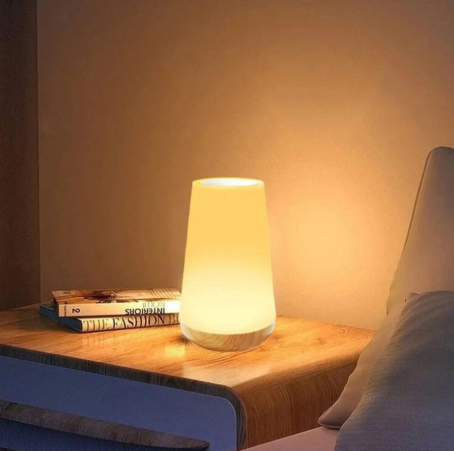 Luminária de mesa TouchLight – Lâmpada LED Portátil com Controle Táctil, Cores Variáveis e Carregamento USB-C