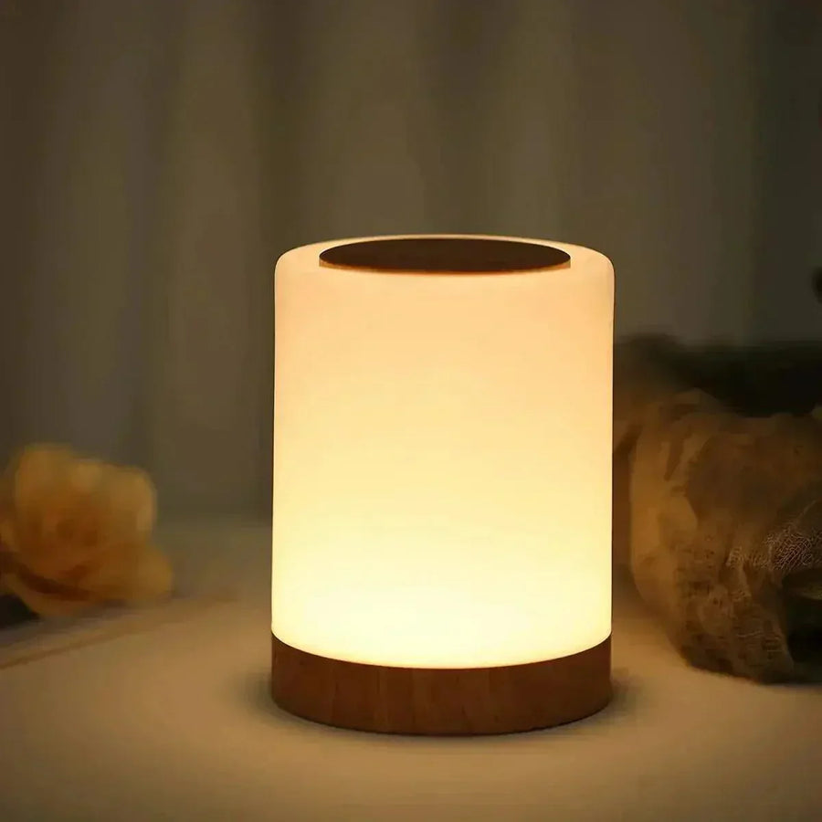 Luminária de mesa TouchLight – Lâmpada LED Portátil com Controle Táctil, Cores Variáveis e Carregamento USB-C