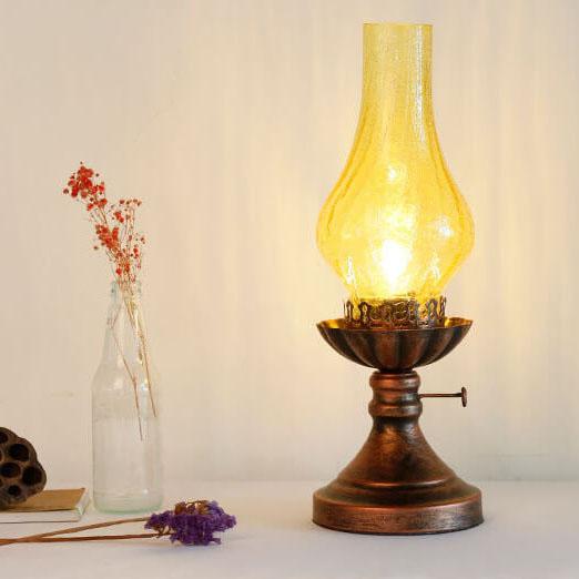 Luminária de mesa Vintage a Óleo | Abajur Antigo Retrô para Decoração Rústica e Industrial