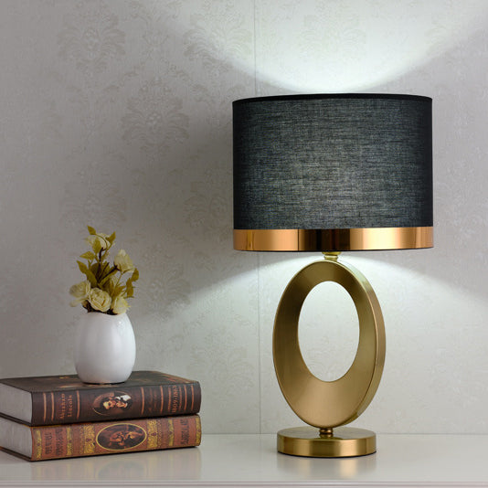 Luminária de mesa com Base de Anel de Tecido Elegante e Contemporânea