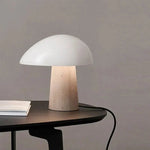 Luminária de mesa elegante com design escandinavo encantador
