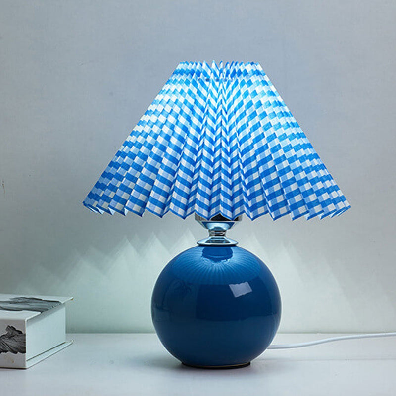 Luminária de mesa em cerâmica plissada estilo nórdico