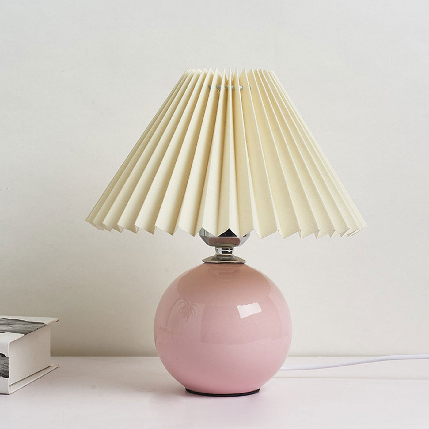 Luminária de mesa em cerâmica plissada estilo nórdico