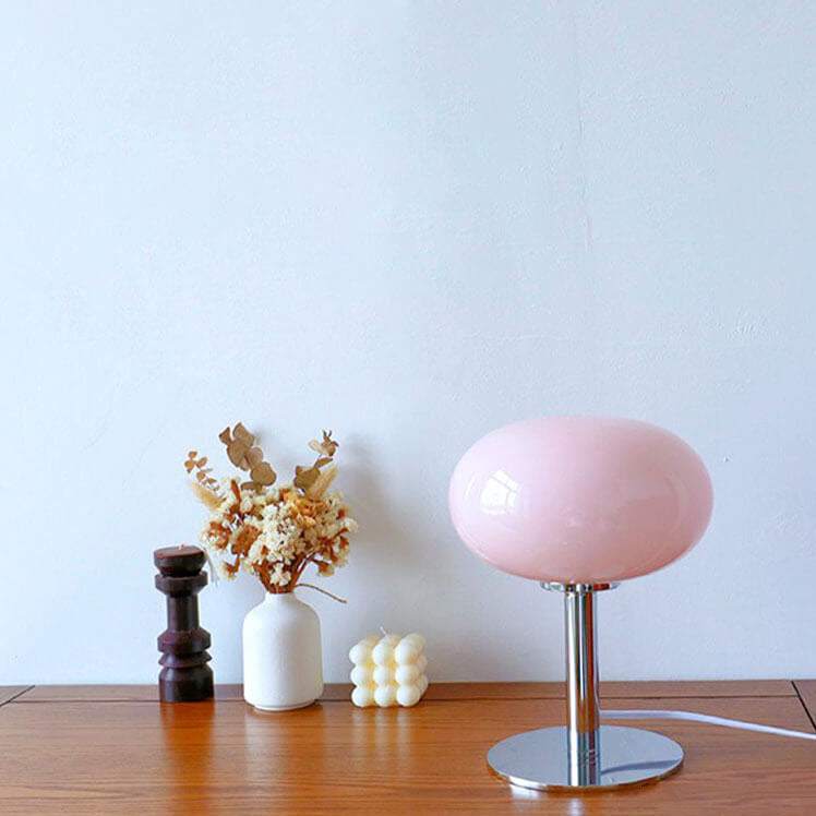 Luminária de mesa em vidro creme estilo vintage - Modelo redondo nórdico para ambientes aconchegantes.