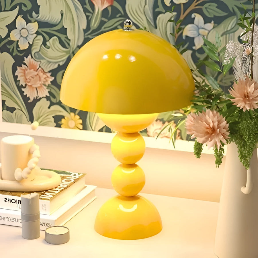 Luminária de mesa estilo escandinavo - FloraBrilho Amarelo