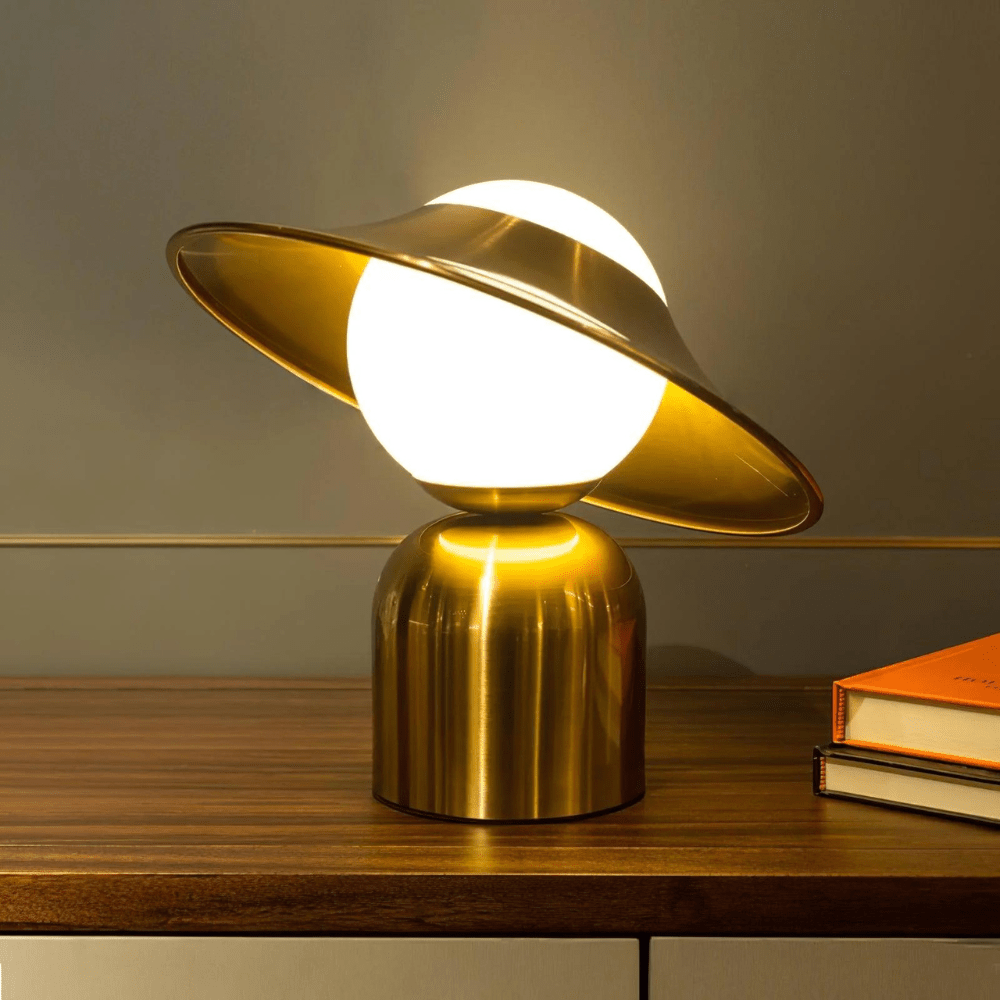 Luminária de mesa sofisticada Hommfer - Acabamento Dourado em Luz Convencional para Quarto/Sala de Estar