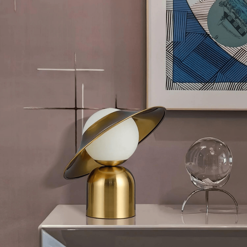Luminária de mesa sofisticada Hommfer - Acabamento Dourado em Luz Convencional para Quarto/Sala de Estar