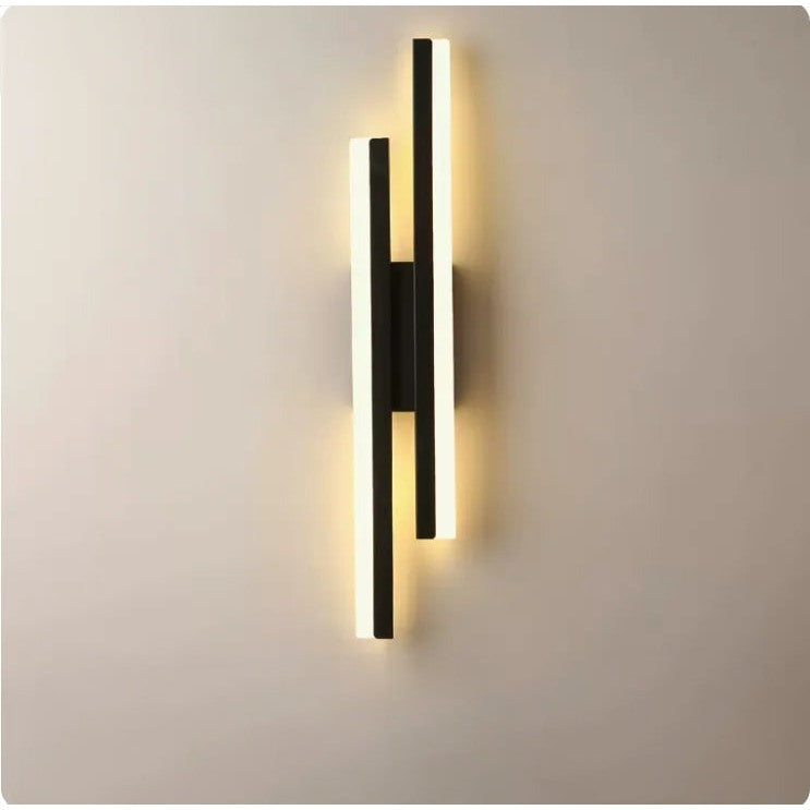 Luminária de parede LED em design minimalista com acabamento elegante para ambientes sofisticados. Preto (direita)