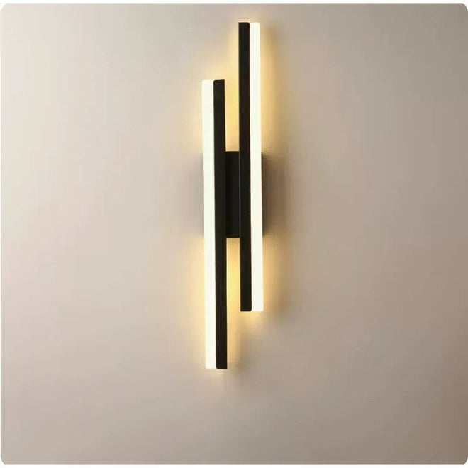 Luminária de parede LED em design minimalista com acabamento elegante para ambientes sofisticados. Preto (direita)