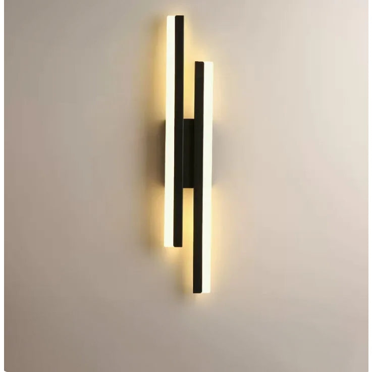 Luminária de parede LED em design minimalista com acabamento elegante para ambientes sofisticados. Preto (esquerda)