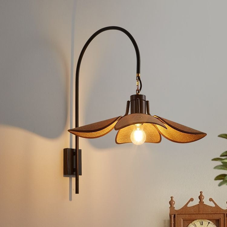 Luminária de parede contemporânea em estilo Wabi Sabi, perfeita para iluminar interiores sofisticados com um toque de rusticidade refinada. Padrão