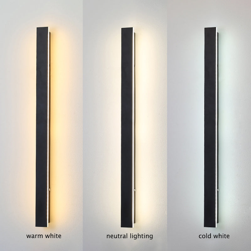 Luminária de parede em LED com design contemporâneo e acabamento metálico para iluminar seus exteriores com sofisticação.