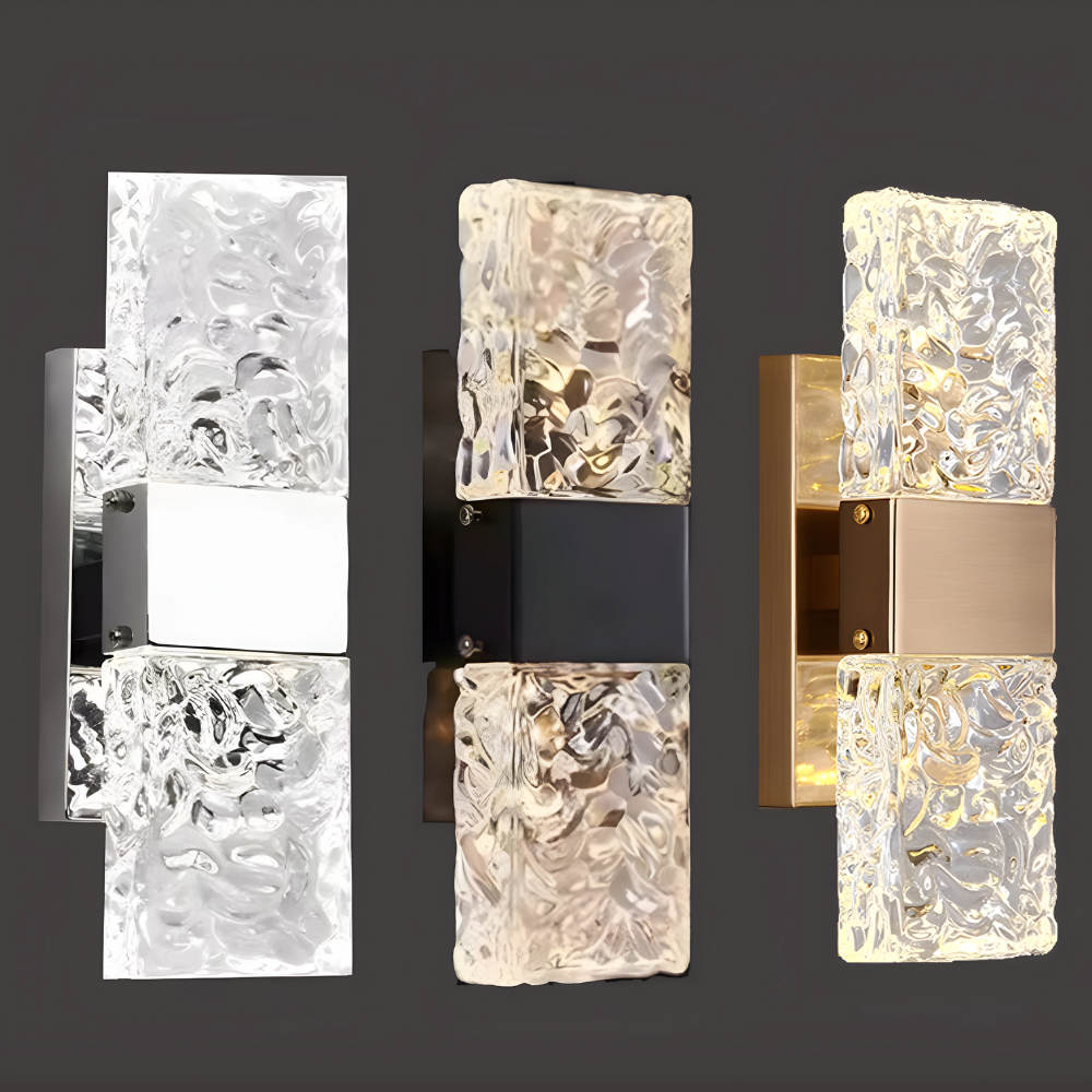 Luminária de parede em cristal iluminada por LED com design contemporâneo e sofisticado.