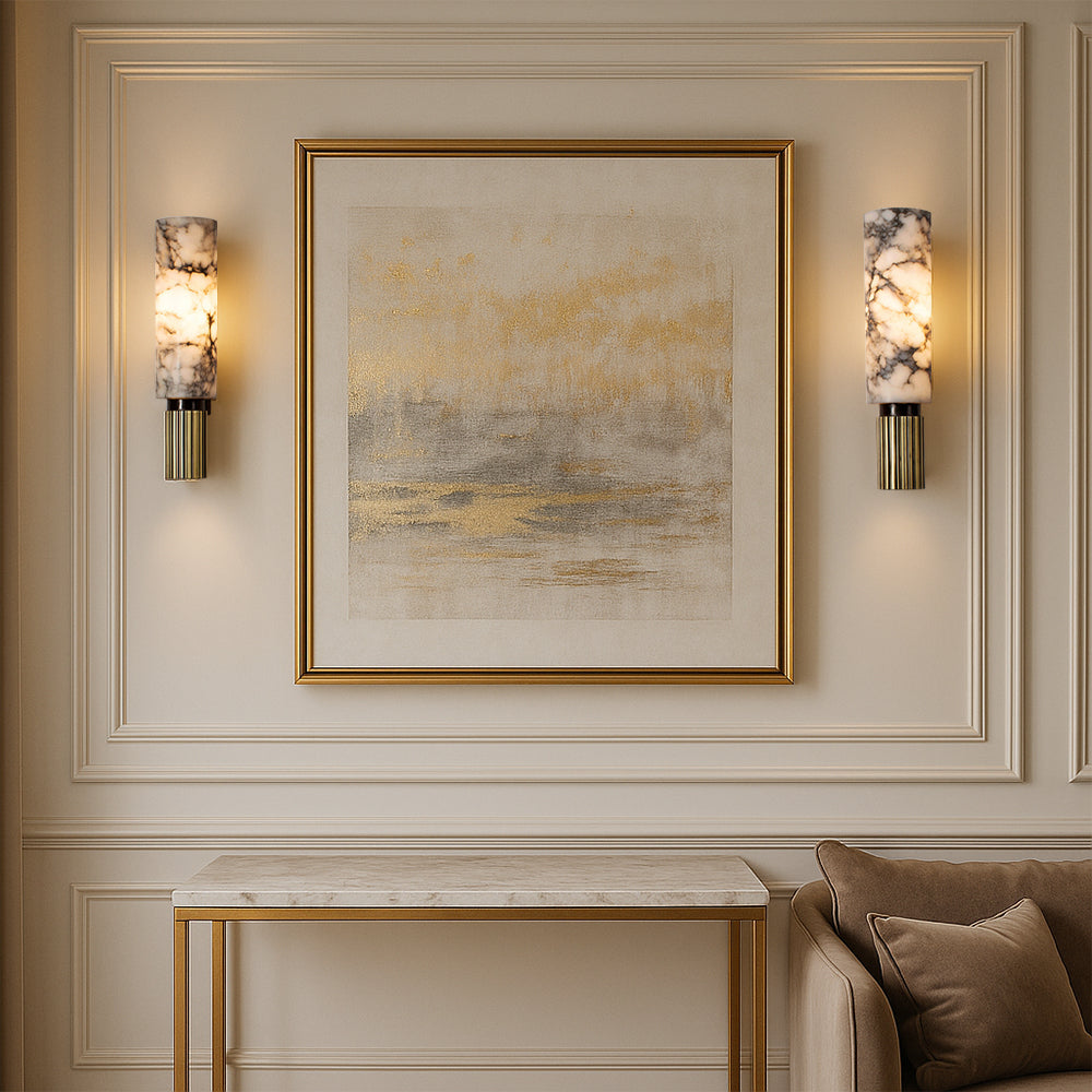 Luminária de parede em pedra cobre com design Sleek, perfeita para iluminar espaços contemporâneos com elegância.