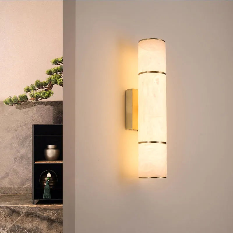 Luminária de parede em pedra refinada com iluminação suave e design escultórico contemporâneo. Dourado (Estilo 1)