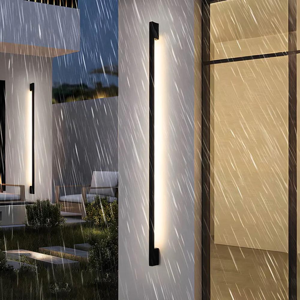 Luminária de parede externa contemporânea, com design minimalista e iluminação suave, perfeita para realçar espaços elegantes. Branco frio