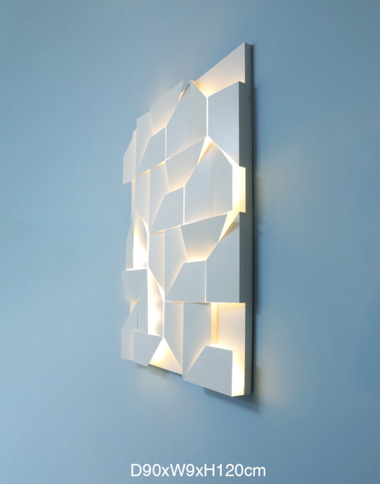 Luminária de parede tridimensional com iluminação suave e design contemporâneo para criar ambientes deslumbrantes.