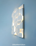 Luminária de parede tridimensional com iluminação suave e design contemporâneo para criar ambientes deslumbrantes.