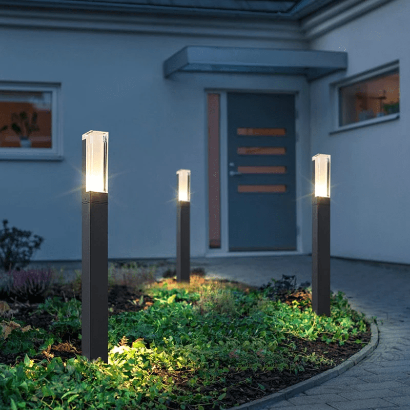 Luminária externa Gavia | Iluminação para áreas externas