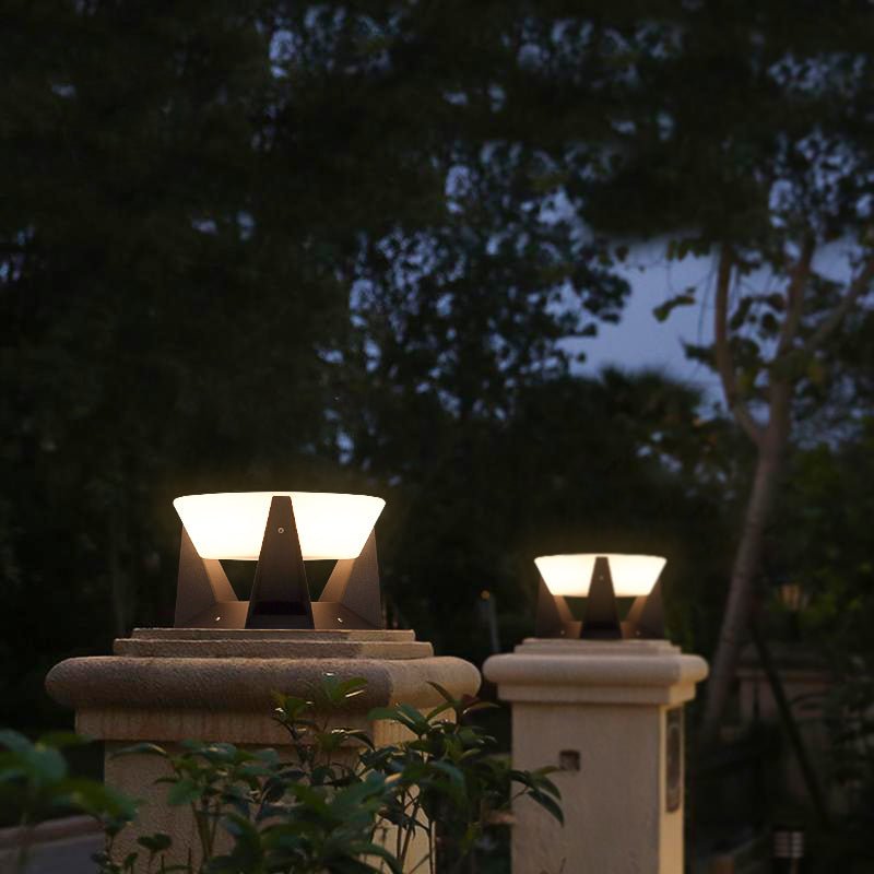 Luminária externa – Iluminação solar para jardins (alimentada por energia solar)