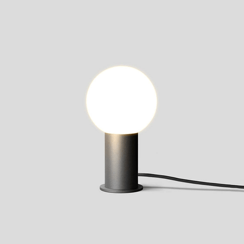 Luminária externa LED Moderna com Design Metálico Preto em Forma de Pena
