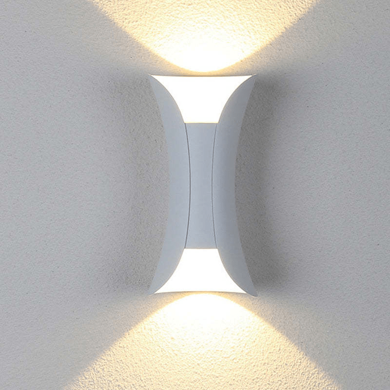 Luminária externa LED em alumínio resistente à água para áreas externas. Branco