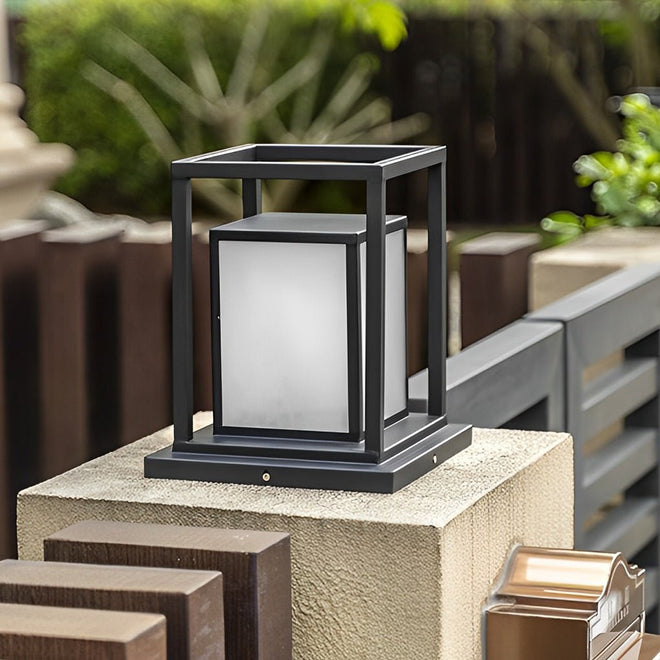 Luminária externa - Poste Solar LED Resistente à Água com Tecnologia Lumosolar