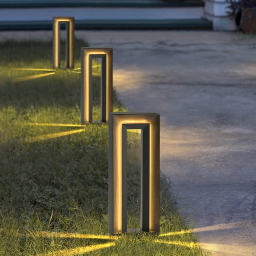 Luminária externa Prisma de Caminho 3 lâmpadas