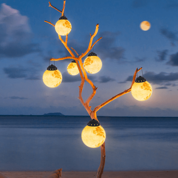 Luminária externa contemporânea Elif Lustre Dourado em Metal e Resina