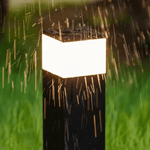 Luminária externa de LED retangular em metal da Orr Industrie Design