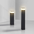 Luminária externa de LED retangular em metal da Orr Industrie Design