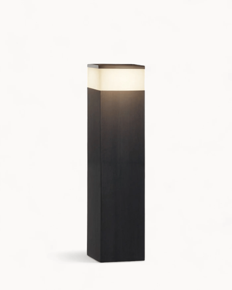 Luminária externa de LED retangular em metal da Orr Industrie Design