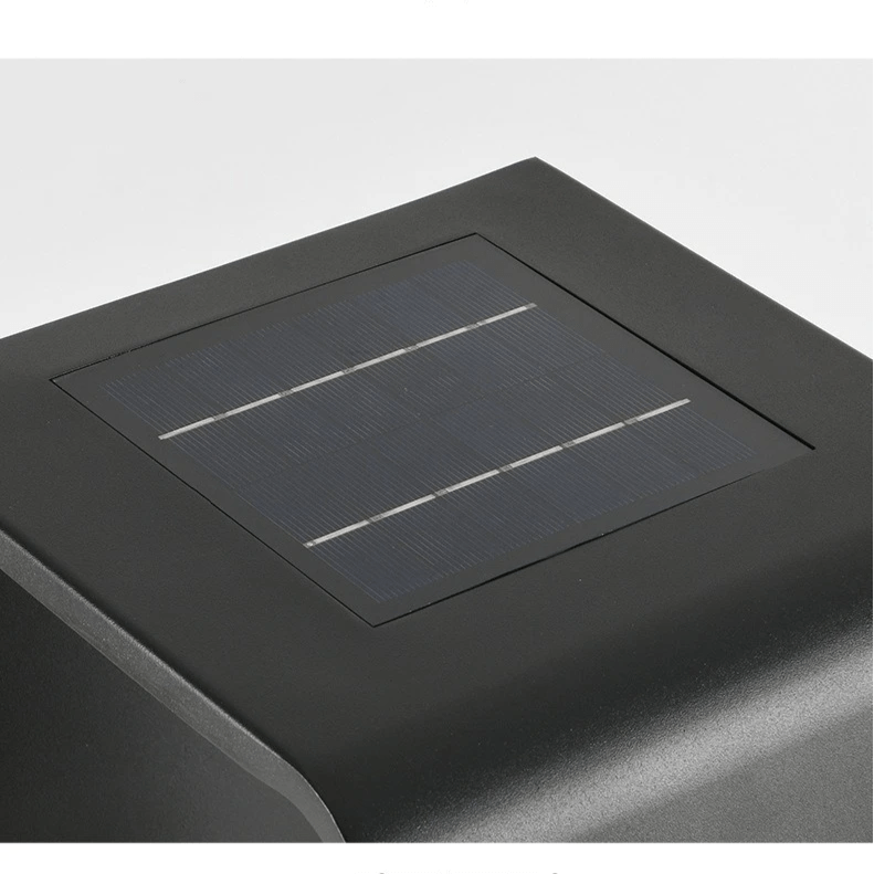 Luminária externa de chão solar