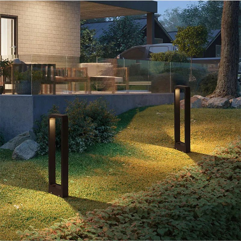 Luminária externa de jardim TerraLuxe