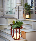 Luminária externa de luxo com recipiente para plantas