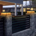 Luminária externa de poste na cor preta