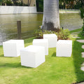 Luminária externa decorativa em formato cúbico para jardim
