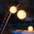 Luminária externa em formato de lua para jardim