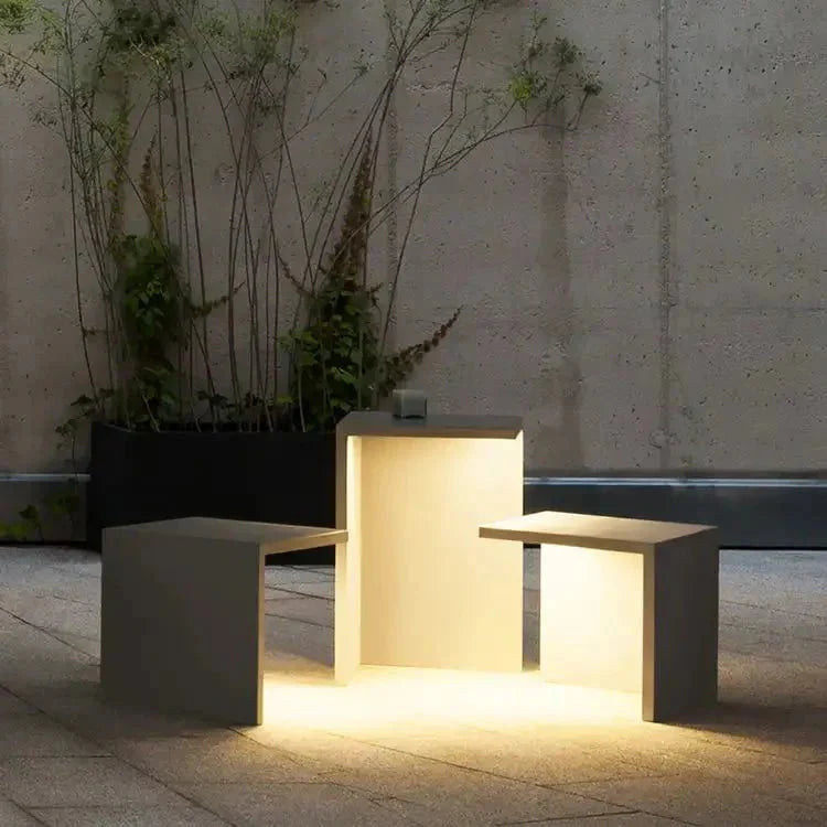 Luminária externa solar Block Lane para áreas externas Extra Grande