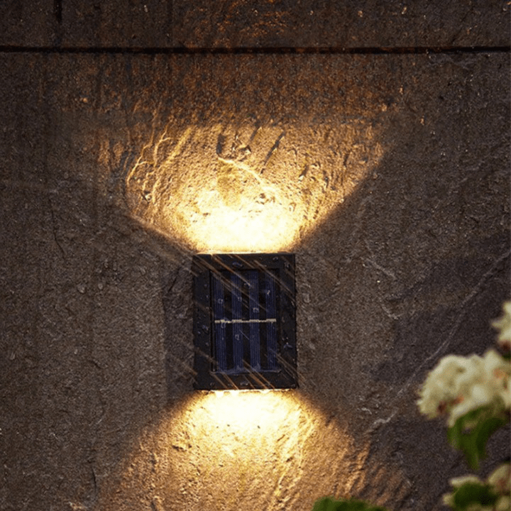 Luminária externa solar LED sem fio deluxe - Transforme a ambiance do seu jardim!