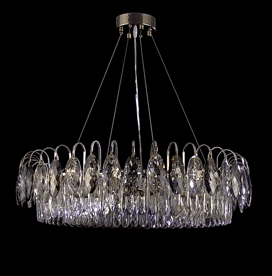 Lustre Brilhante em Cristal K9 de Luxo