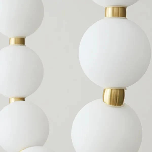 Lustre Elegante de Colar Branco