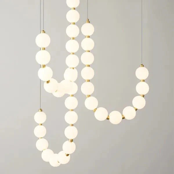 Lustre Elegante de Colar Branco