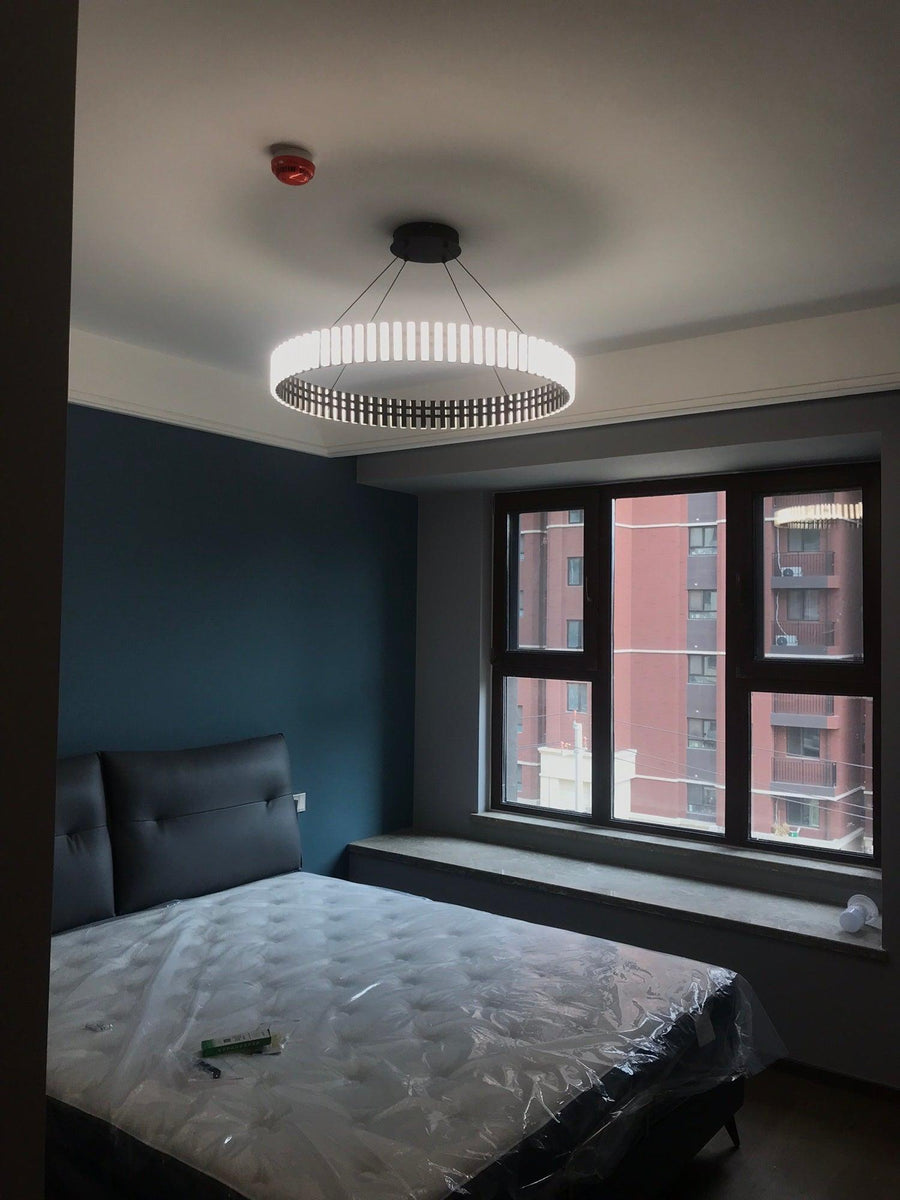 Lustre Suspenso com Iluminação LED