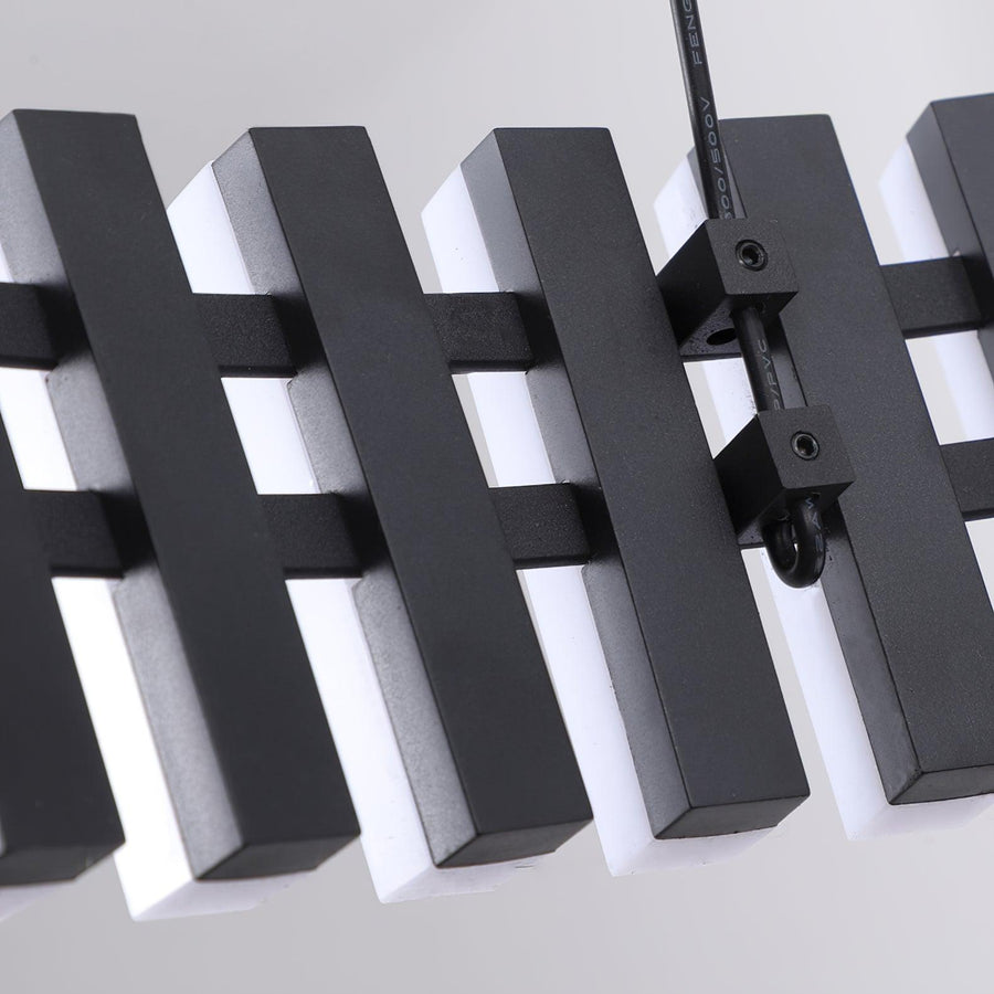 Lustre Suspenso com Iluminação LED